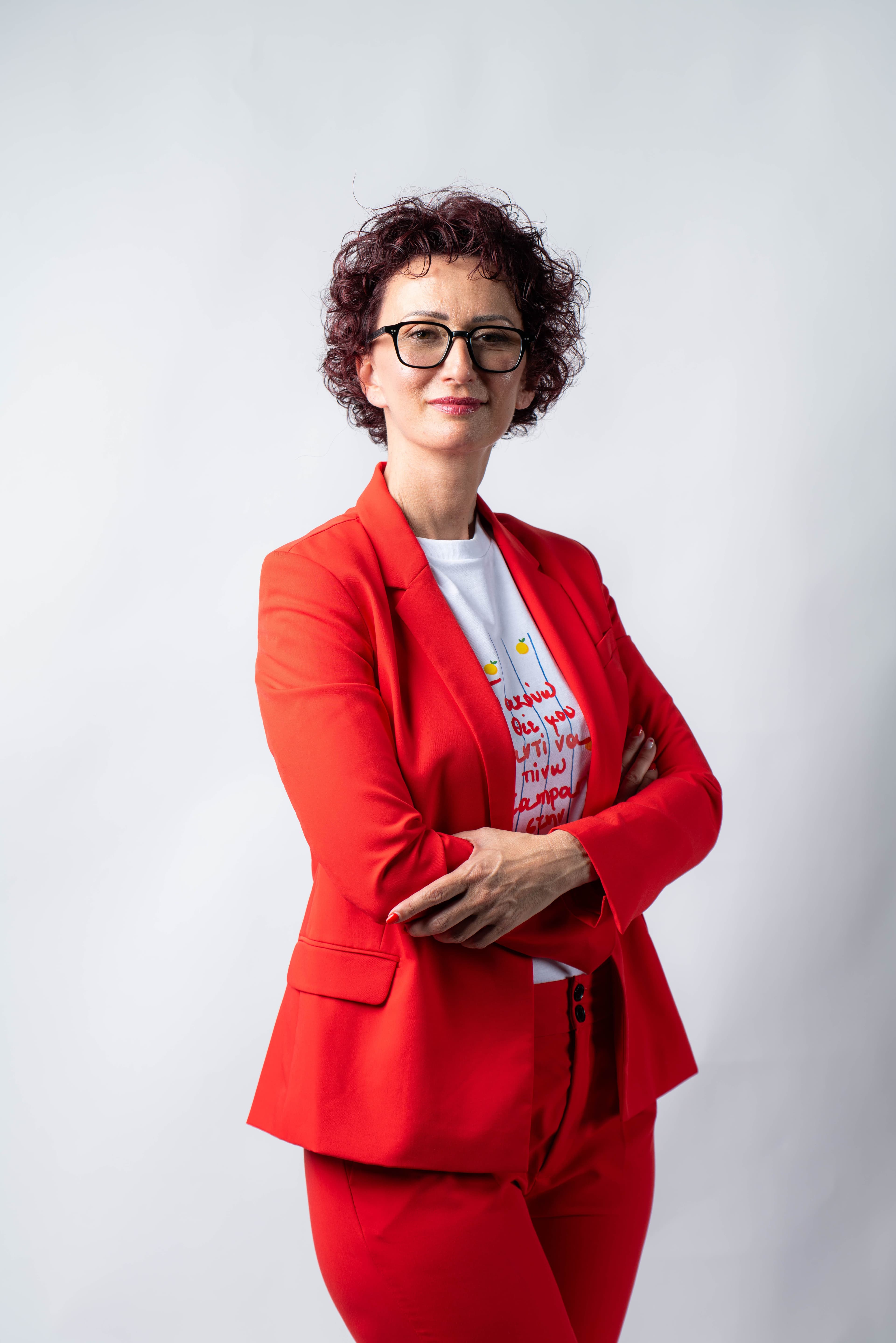 Jo Kostourou